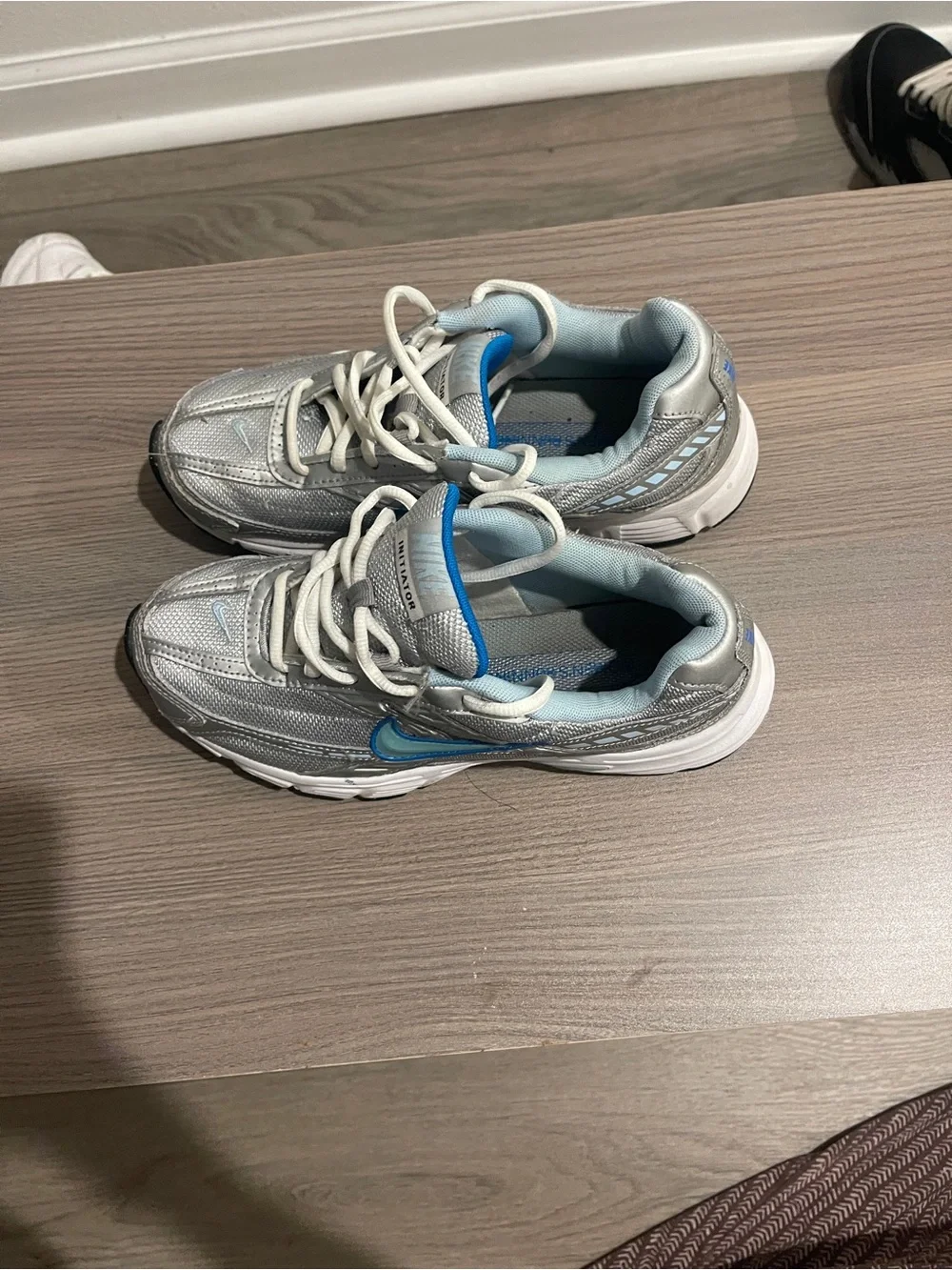 Nike Kids Silver Sneakers with Light Blue Swoosh - Picture 4 of 6